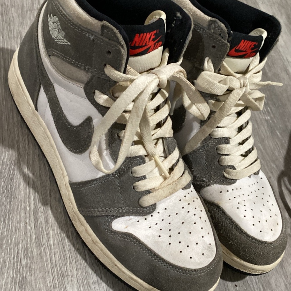 Nike High-Top Sneakers in Gray and White